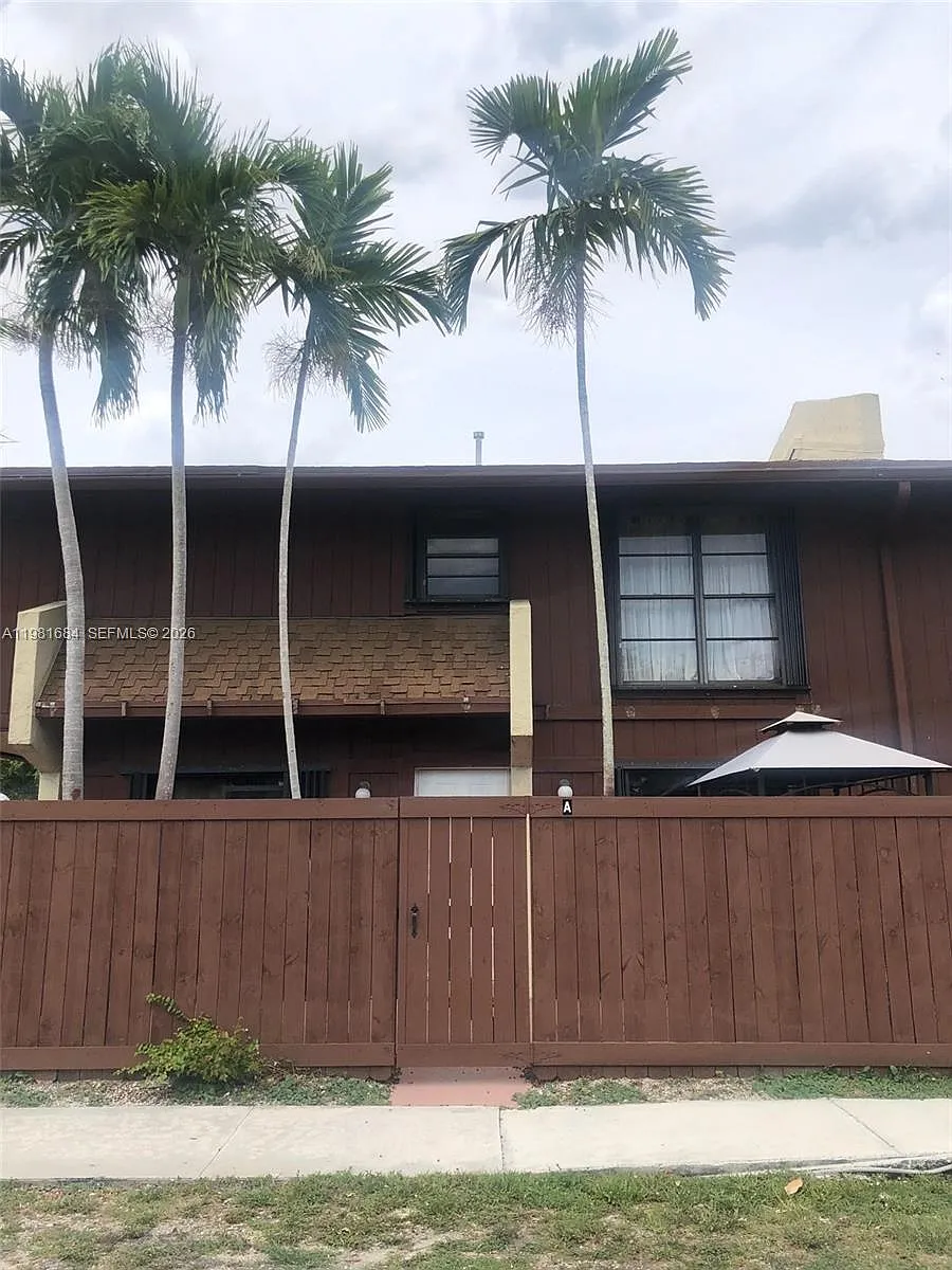 Photo 2 of 20 - 7114 SW 114th Pl #A - Miami, FL Building Photo - 7114 SW 114th Pl #A