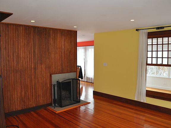 5th image of 40 Little Bay Ln