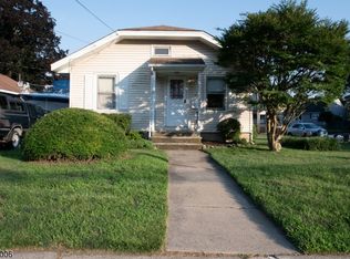 304 Colfax Ave, Pompton Lakes, NJ 07442