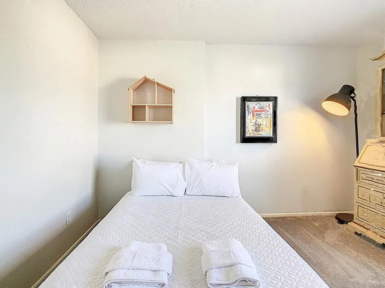 101 Bloomingdale Dr — Photo 43