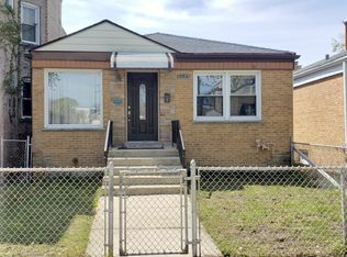 3745 W Wilson Ave, Chicago, IL 60625