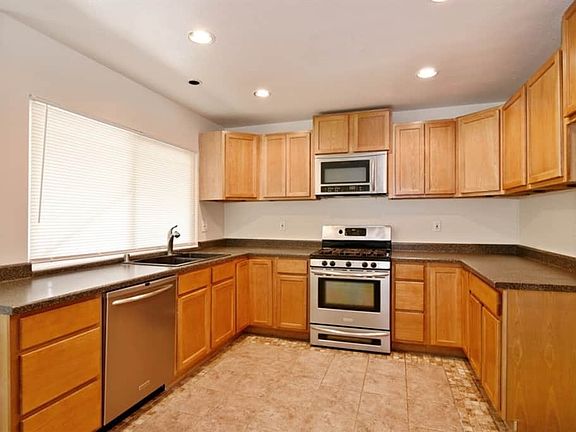 4th image of 6541 Garber Ave