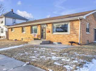 618 Ashland Ave, Sheboygan, WI 53081