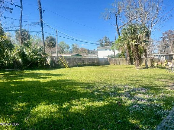 5th image of 1228 Oakwood Ave