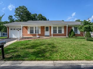 23 Bowie Dr, Whiting, NJ 08759