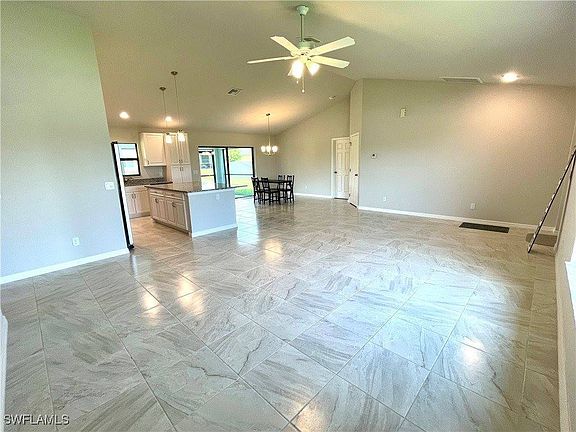 4th image of 226 NW 5th St