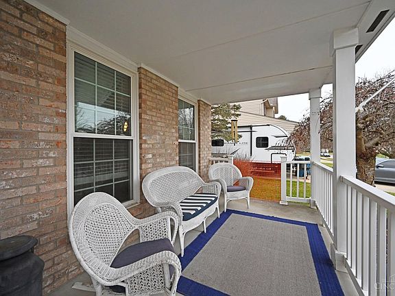 2nd image of 1355 Satinwood Dr