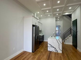 992 Decatur St #3R, Brooklyn, NY 11207