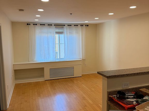2nd image of 1970 Columbia St Unit 513