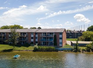 1974 Klingensmith Rd UNIT 4, Bloomfield Hills, MI 48302