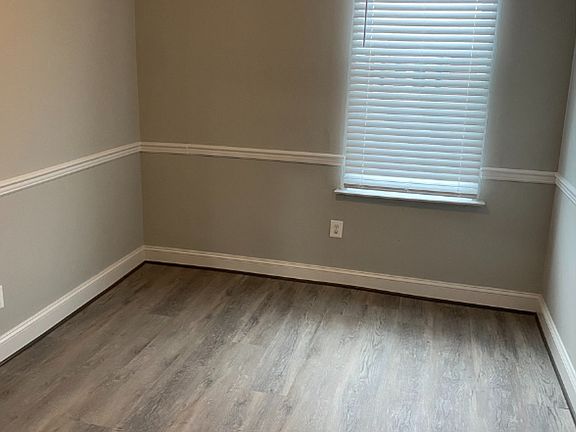 3rd image of 837 N Fulton Ave
