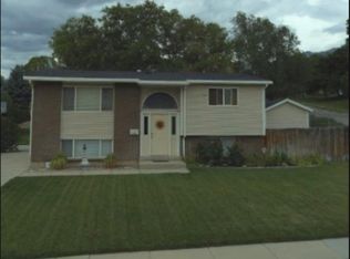 10495 S Godatia Ln, White City, UT 84094