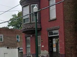 542 1st St #2, Troy, NY 12180