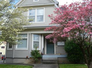 1937 SE Stark St APT 5, Portland, OR 97214