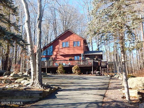 4th image of 75 Woodhill Ln