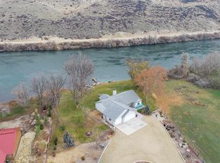 10142 Airpark Loop, Melba, ID 83641