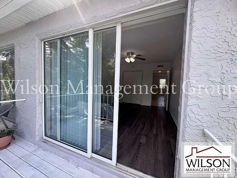 115 E Smith St #8 — Photo 21