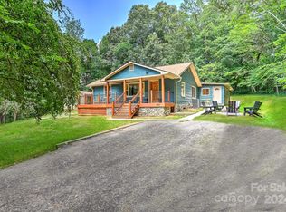 186 Davidson Rd, Swannanoa, NC 28778