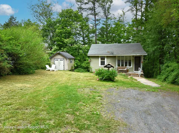 12 Hauns Hill Road, Saugerties, NY 12477