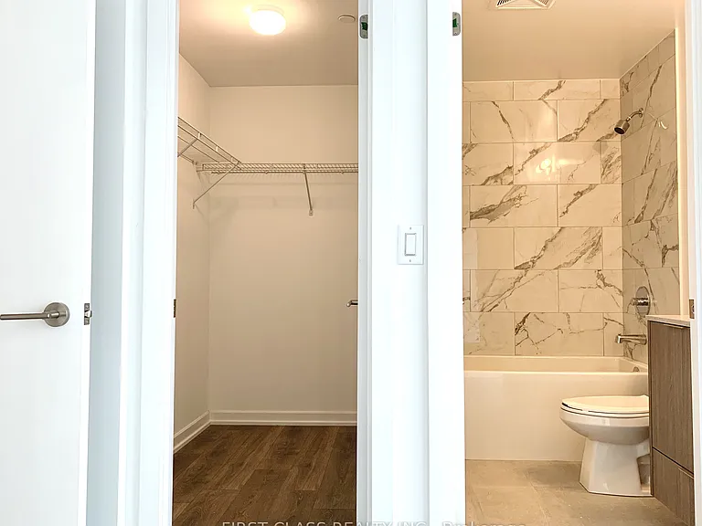 36 Manor Rd E #908 — Photo 19