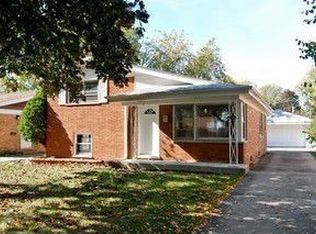 2816 S 10th Ave, Broadview, IL 60155