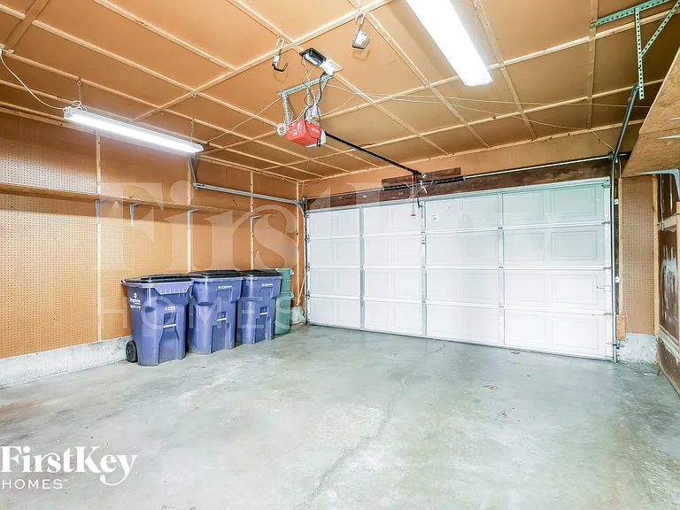 2240 Spoonwood Ln — Photo 13
