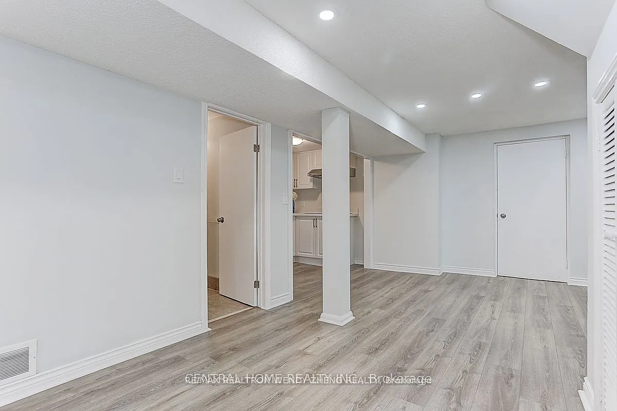 1 bed, $1,400 — Photo 4