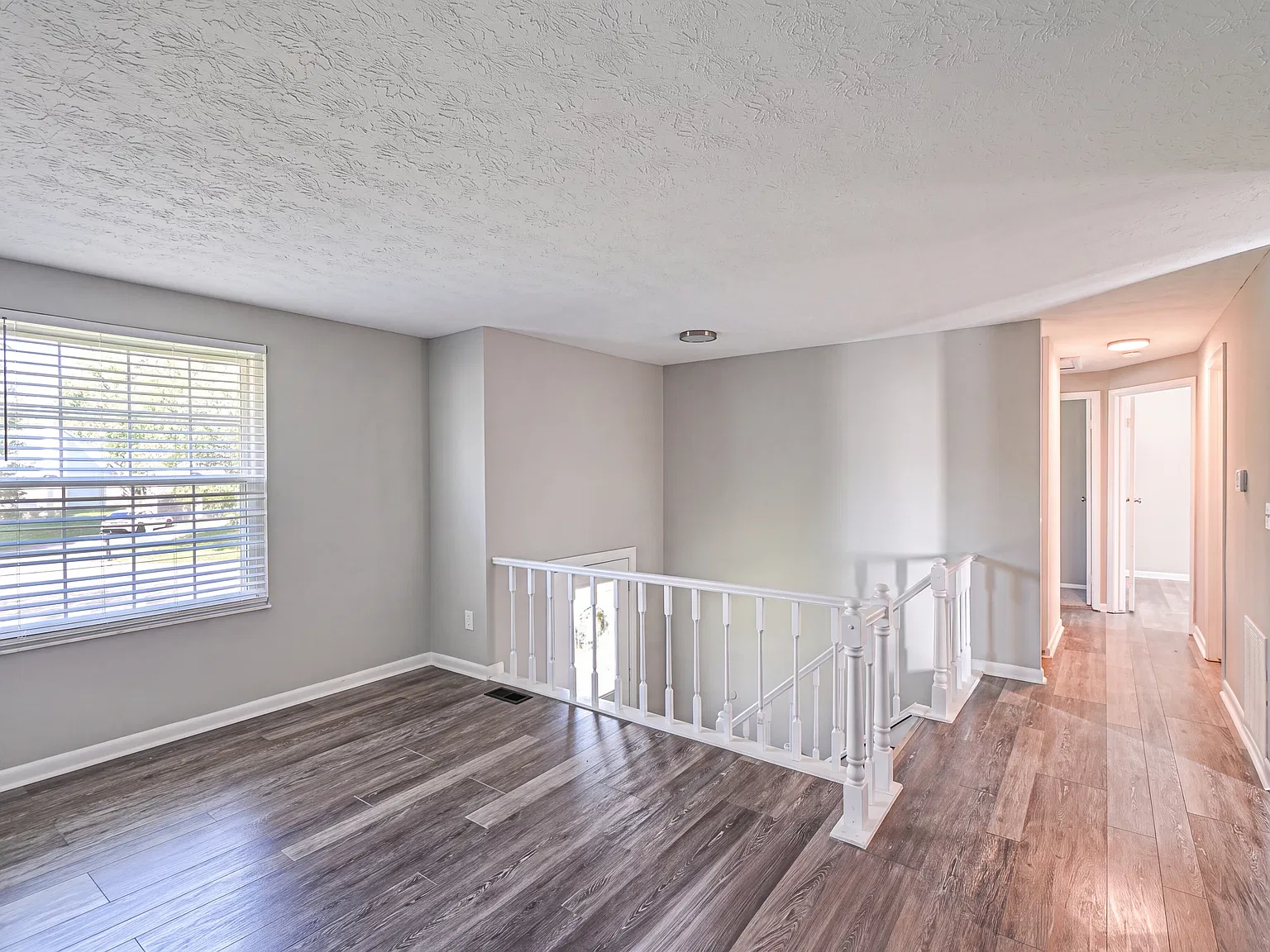 12174 Glencrest Court - 1 — Photo 3
