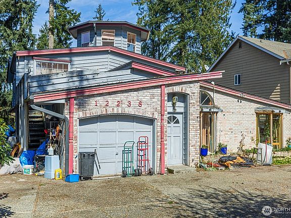 2nd image of 12238 NE 70th Street