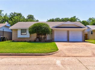 1117 Berwyck Dr, Moore, OK 73160