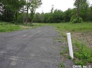 1752 E Lake Rd, Skaneateles, NY 13152