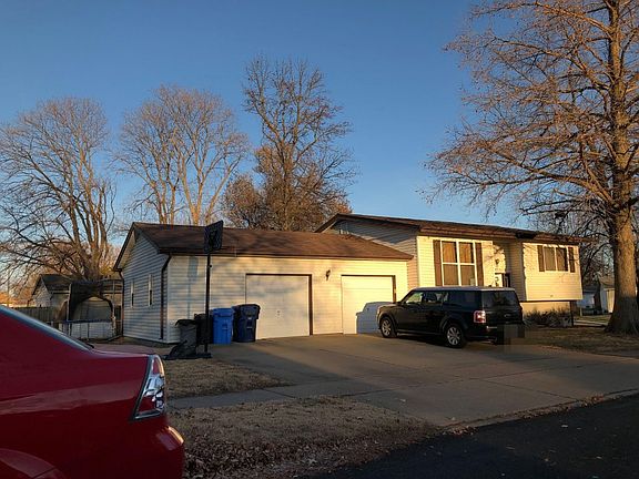 2nd image of 1051 Fernbrook Dr