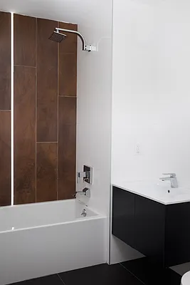 Rented by Manhattan Management LLC | media 42