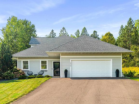 2nd image of 2907 N 52nd Ave E