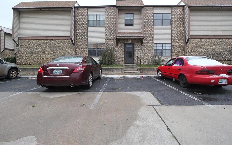 1st image of 401 12th Ave SE APT 177