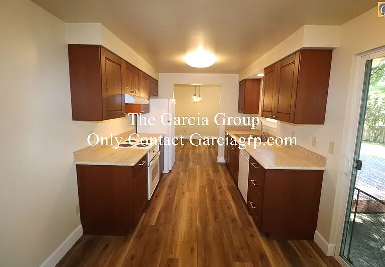 20540 NW Highland Ct — Photo 5