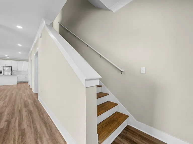 338 Date Palm Ln — Photo 9