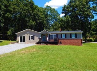 3990 Smokey Creek Rd, Lenoir, NC 28645