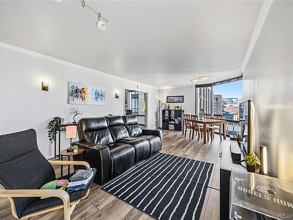 3rd image of 1625 Larimer Street #1007