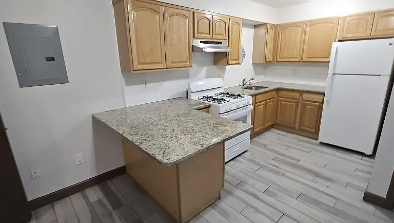52 Irvine Turner Blvd #3-F — Photo 1