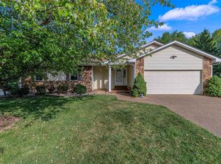 224 Timberidge Dr, Saint Peters, MO