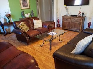 110 S Creek Bend Dr, Hutto, TX 78634
