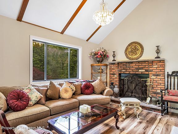 4th image of 3586 Chestnut Hill Dr