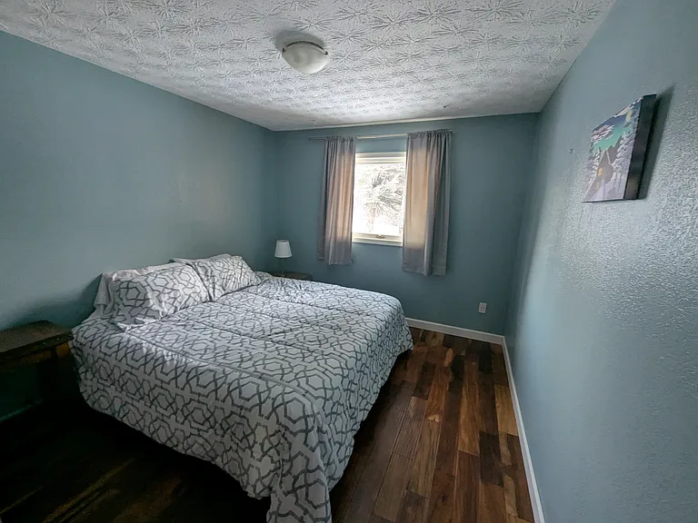 7160 Beaumont Cir — Photo 3