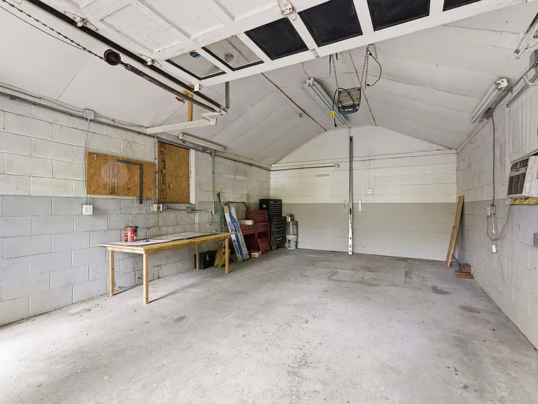326 Tindall Ave — Photo 24