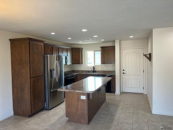2nd image of 10224 E 34th Ln