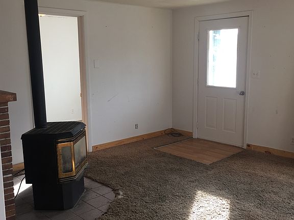 4th image of 413 SE 6th St
