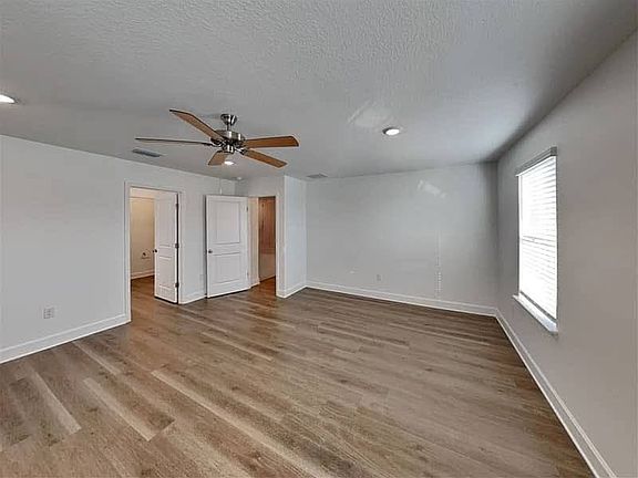 2nd image of 2905 20th Avenue Dr W