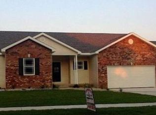 1516 N Union St, Lincoln, IL 62656