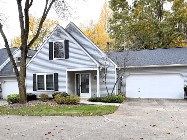 10450 White Ash Trl, Twinsburg, OH 44087